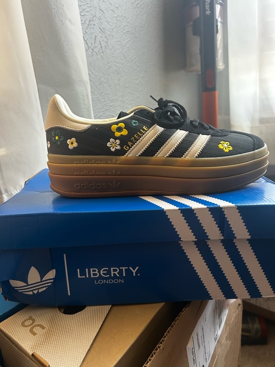 adidas Shoes - adidas Gazelle Floral Platform Sneakers - Black & Cream